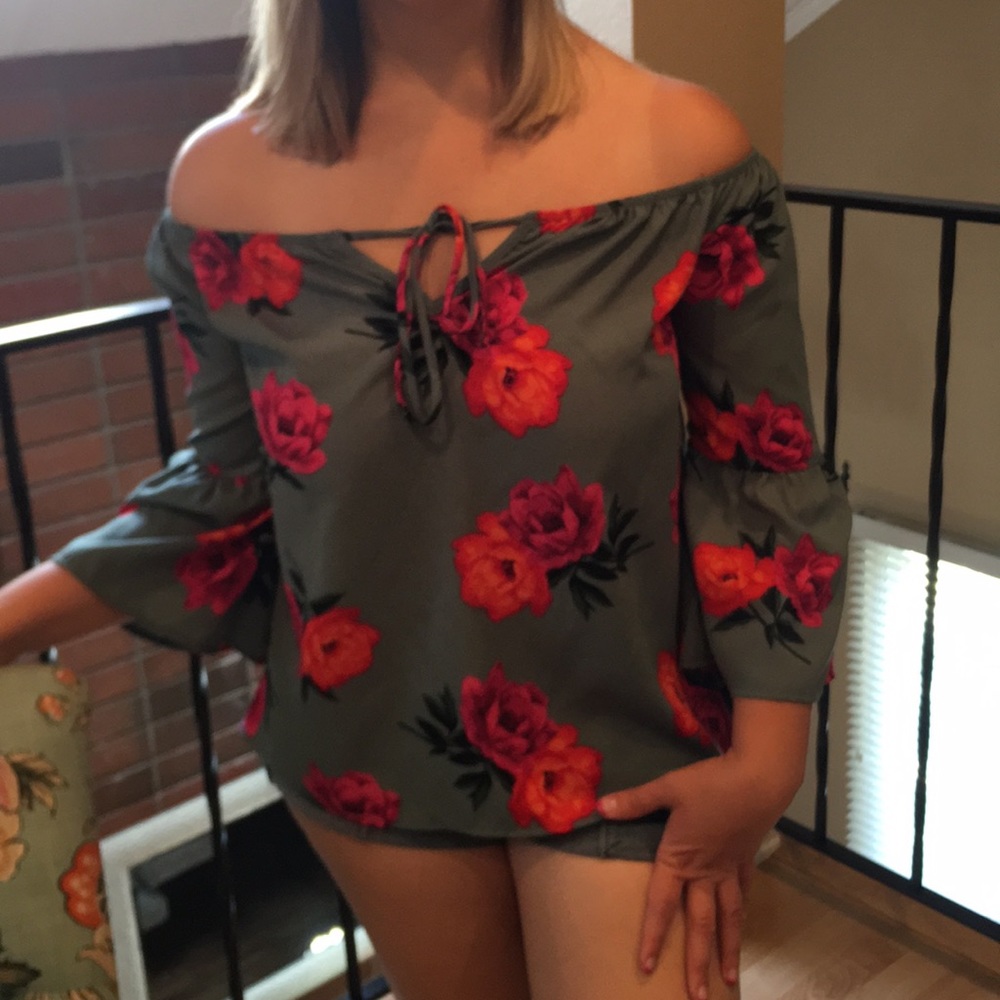 Off the shoulder sexy top
